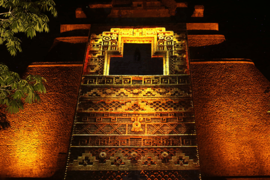 Espectáculo noches de Kukulcán